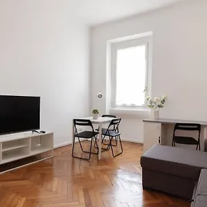 Appartamento Youhosty - Correggio 55 B, Milano